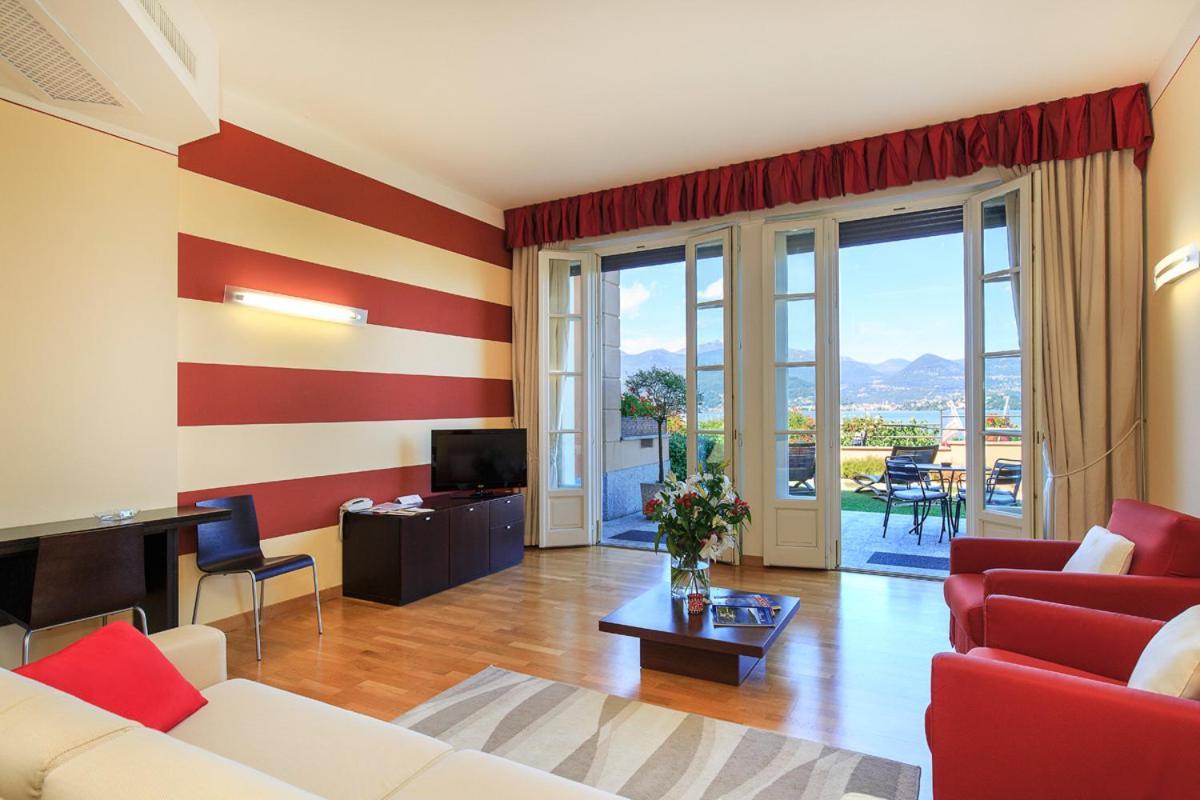 Hotel Residence La Luna Nel Porto Стреза Екстериор снимка