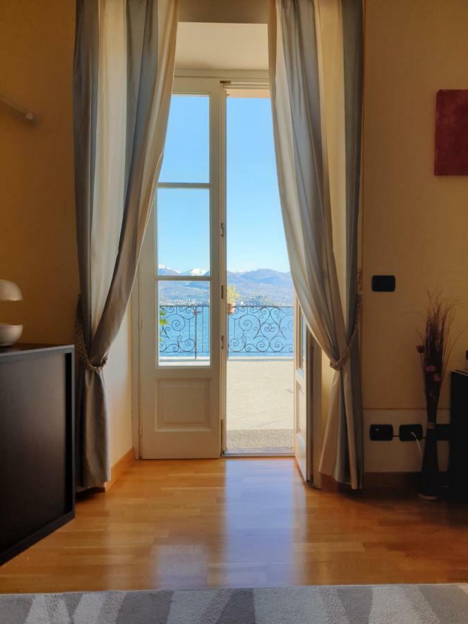 Hotel Residence La Luna Nel Porto Стреза Екстериор снимка